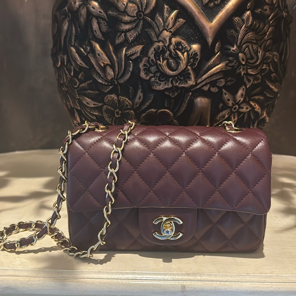 Gorgeous mini crossbody bag 👝